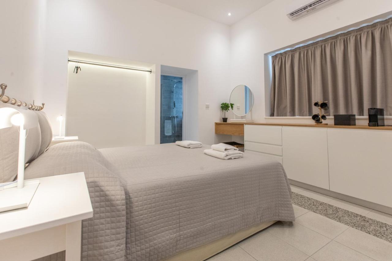 Rooms - Unique Staying In Paphos Centre Ngoại thất bức ảnh